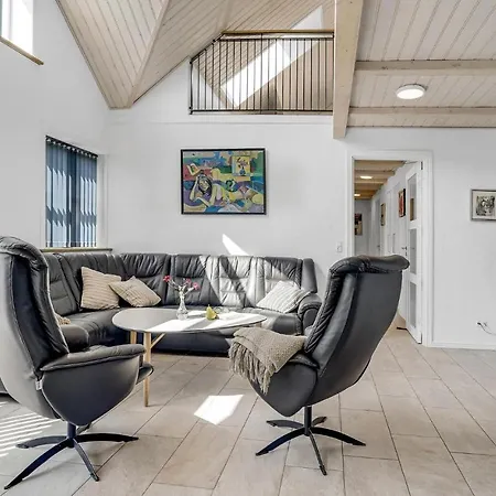 펜션 Stunning In Harboore With Sauna