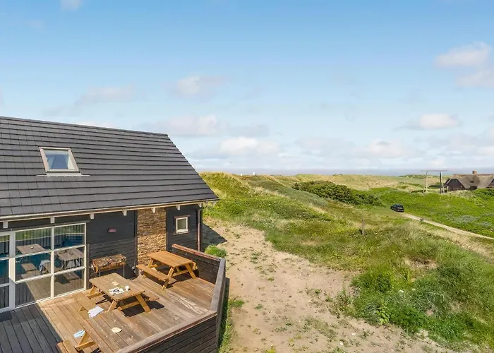 Stunning In Harboore With Sauna Hébergement de vacances Harboør